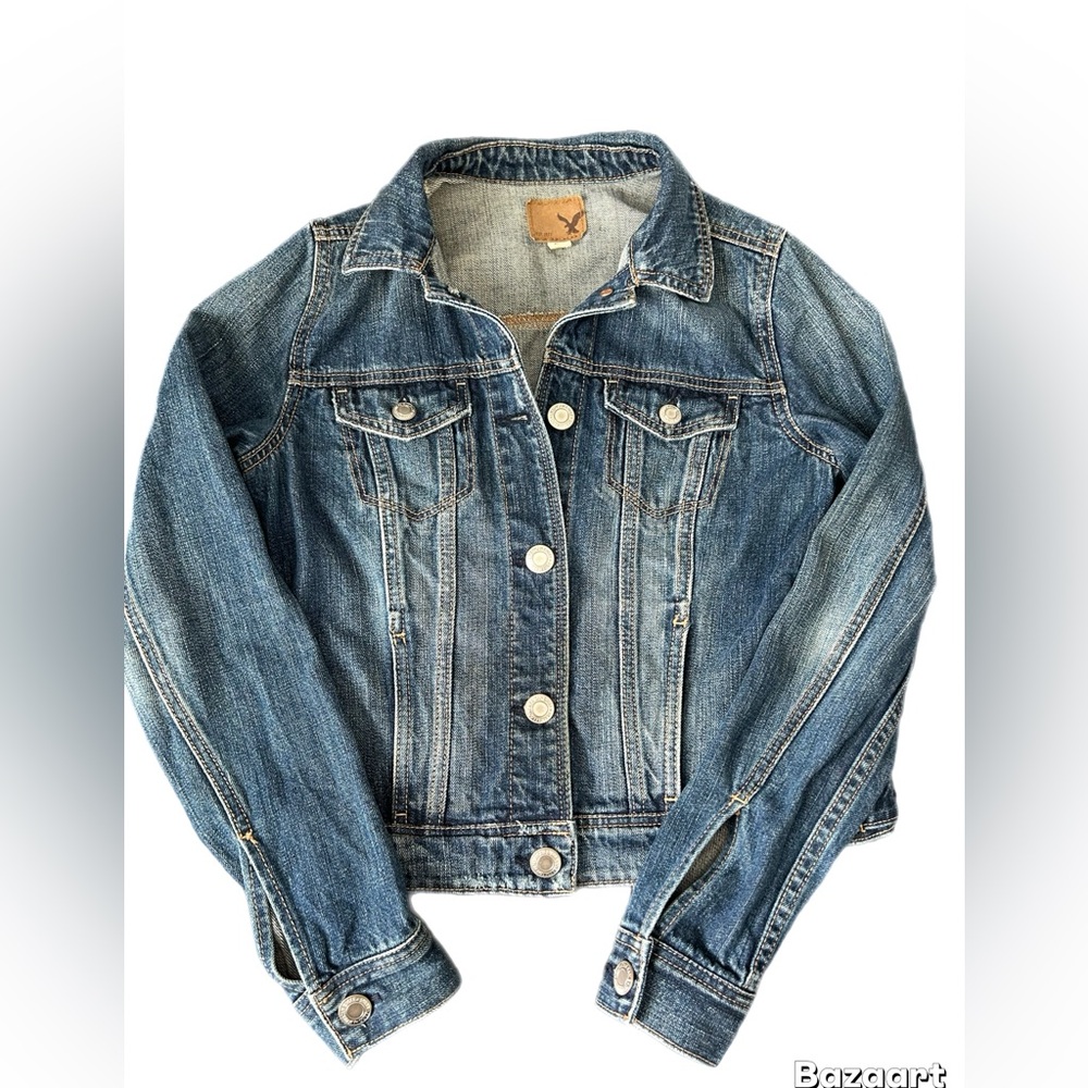AE Women Denim Wasit Length Jean jacket collar button pocket front size XS